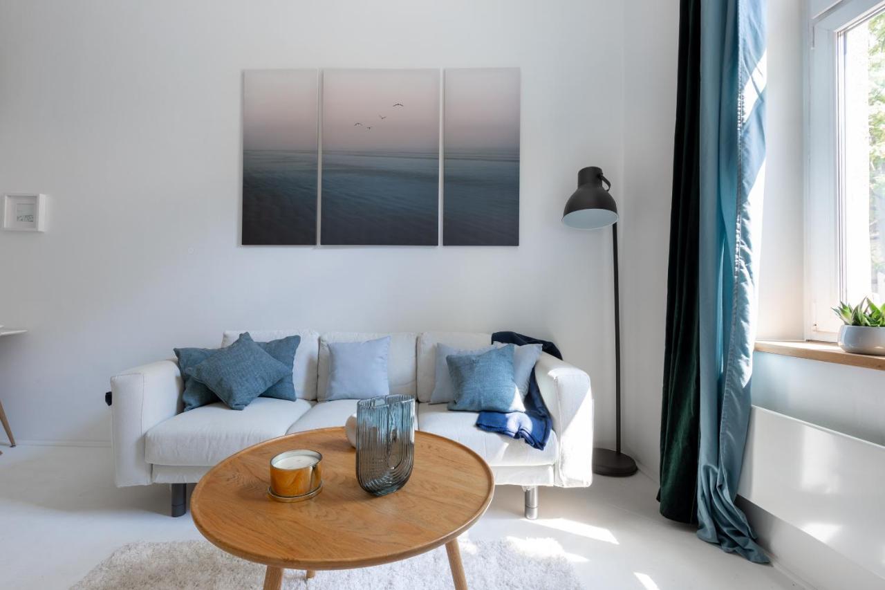 Black And White Apartment Budapest Extérieur photo